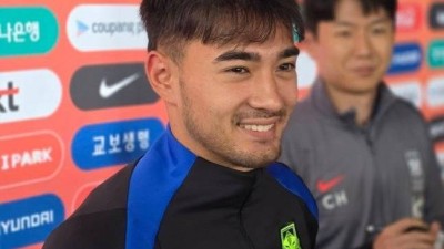 홍명보 감독에게 외면받은 옌스 카스트로프, 분데스리가 복귀하자마자 선발출전