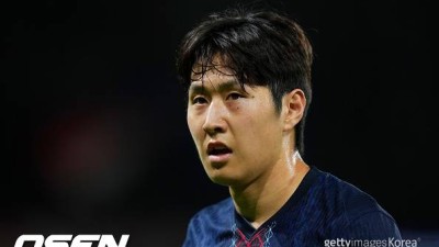 질투하는 日언론 “PSG에서 주전도 아닌 이강인이 구보 제치고 상을 받아?”