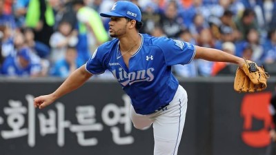 ‘야구에 만약은 없지만...’ 삼성 가라비토가 홈이 아닌 1루로 던졌다면? PO 1차전 승부를 가른 결정적 한 장면