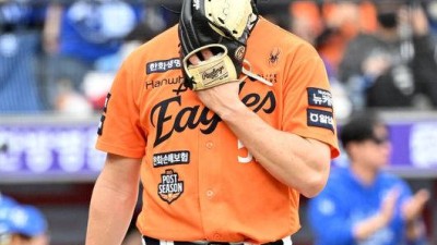 '한화 대충격' 믿기지 않는 일이 벌어졌다, 폰세 6실점→와이스 5실점…5회도 못 버티고 끝, 포수까지 동반 교체 [PO2]