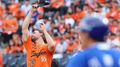 또 붕괴된 한화 최강 원투 펀치, 삼성 4선발은 또 가을 인생투…폰세 이어 와이스도 대량실점, 최원태는 7이닝 1실점