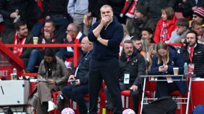 인터뷰 중 경질 소식에 당황, 선수단 남기고 주차장으로 떠난 포스테코글루…노팅엄 포레스트 혼란