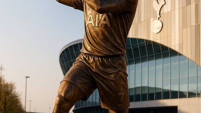 토트넘 ‘오피셜’ 공식발표 나왔다, 韓 축구 역대급 소식…구단 레전드 동상 건립 논의 본격화→손흥민 동상 주인공 유력 후보