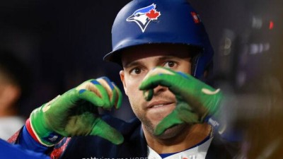 '다저스 나와' WS MVP 위용 봤나, 7회 역전 3점포 쾅... 토론토, 시애틀 제압하고 32년만 월드시리즈 진출