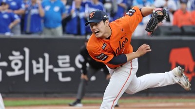 '3차전 승부수' 한화 김경문 감독 문동주, 리드하면 출격…엄상백? 좋은 얘기만 하죠