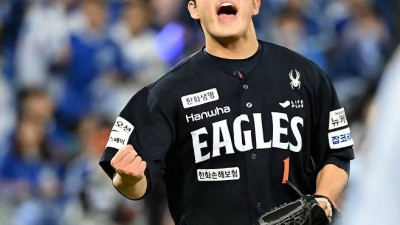 사실상 1+1, 내일 없는 도박같은 승부수였다...'불펜' 문동주, 한화를 또 살렸다 [PO3 핫포커스]