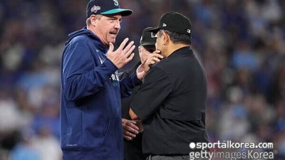 이것이 선진 야구의 품격인가? 우리는 선수단 구성에 비해 훨씬 더 좋은 성적을 냈어 아쉬운 선택에도 박수 받은 댄 윌슨 시애틀 감독