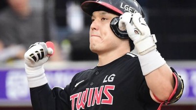 스피드 올라오는게 다르다. 한화,삼성 잘친다고 걱정하는 LG '복덩이' 포수. 청백전 직접 공 받아본 결과는 기대 이상[잠실 인터뷰]