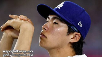 설마 김혜성이 제2의 박지성이 되나? 로버츠 감독 한 명의 로스터 자리 어떻게 채울지 고민 중