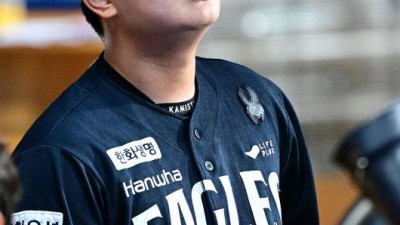 대체 왜? 19년 만에 KS 진출 걸린 한판인데…김서현 살리기 대실패, 김경문 믿음 야구 안 통했다 [PO4]