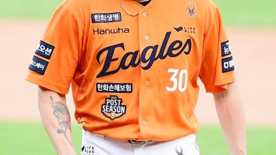 PO 5차전 선발로 나서는 한화 폰세, 만장일치로 제12회 최동원상 수상자 선정