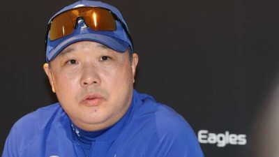 재계약하지 않을 이유가 있나요? 국민 유격수의 가을야구 선전, 재계약 9부 능선 넘었다? [스춘 이슈]