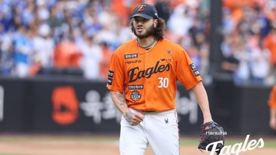 문동주 계투조 활용부터 계산된 5차전 선발...'4관왕' 폰세, 명예 회복 기회 잡았다 [PO5]