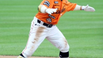 한화가 '3억+지명권' 주고 데려왔는데 리드오프 출루율 '고작' 2할이라니, KBO 최다안타 위엄 살릴까 [PO5]