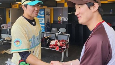 판이 너무 커졌다 스페셜 매치에 2.1만 구름관중, 유격수 김광현-3루수 노경은-투수 박성한 출격 [인천 현장]