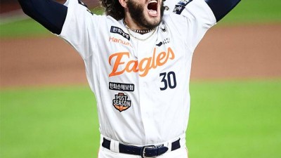 6실점 5자책점→5이닝 KKKKKKKKK 1실점 비자책점…강습 타구 불운에도 투혼 보인 한화 폰세, 슈퍼 에이스 품격 보여줬다 [MK PO5]