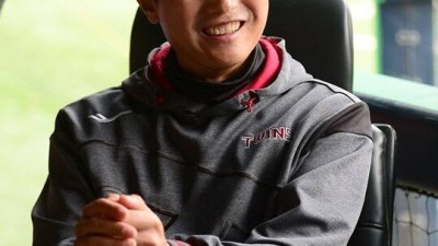 '56구' 6점차에도 와이스 6회부터 나왔다… 함박웃음 짓게 된 LG[초점]