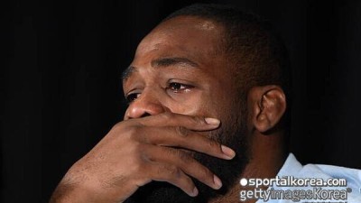 '참극' 안타까운 사망 비보에 공식 입장...UFC 슈퍼스타 존 존스, 형은 너무 일찍 떠났지만, 언제나 우리 마음속에 함께할 것