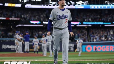 '5실점' 스넬…'너무 늦었나' 투수 교체, 다저스 마운드 5회 9실점 와르르 붕괴 [WS1]