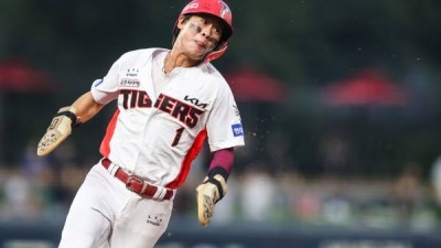 '박찬호 100억' 가능? WAR로 계산해 보았다…오지환 따라가면 '물음표', 심우준 따라가면 '느낌표'