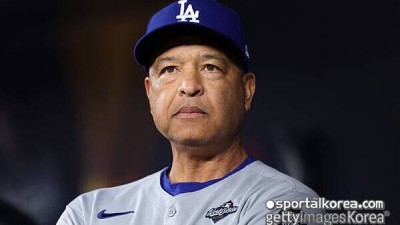 중요한 순간 최악의 결정 로버츠는 무사 만루에서 왜 'ERA 10.80' 영건을 투입했나…다저스 '아킬레스건' 또 터졌다