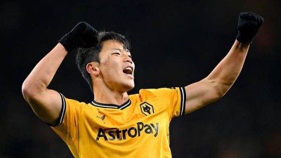 英 단독 보도 나왔다, ‘황소’ 황희찬에겐 반가운 소식…‘개막 8경기 무승→최하위’ 울버햄튼 사령탑 교체 가능성