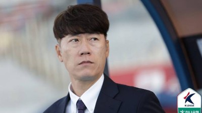 ‘이례적 쓴소리’ 수원FC 김은중 “한 선수가 경기 빼달라고 하더라”