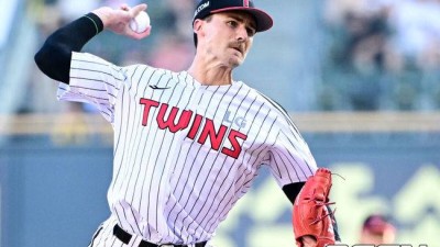 “우승 절실하다” 염갈량의 선택, 왜 ‘13승’ 1선발 대신 6승 톨허스트가 1차전 선발일까