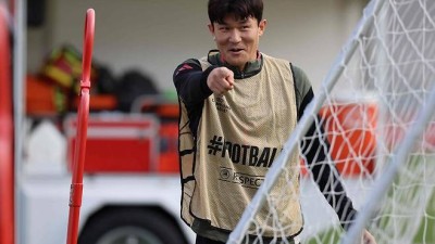 “김민재는 벽이었다”…19분 만에 무너진 '코리안 더비' 결말→뮌헨 8전 전승 질주 묀헨은 리그 유일 무승