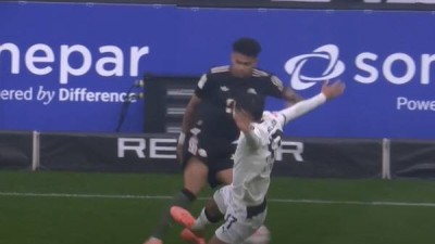 디아스 발목 아작날 뻔했다 19분만에 허무하게 끝난 코리안더비…파이터 카스트로프 '살인태클'→퇴장 충격, '풀타임'김민재 3-0 판정승