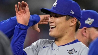 “1회 끝나고 6회까지는 가겠다 싶었는데...” 로버츠 감독도 놀란 야마모토의 완투 [현장인터뷰]