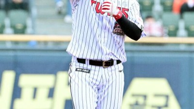 “노시환, 나보다 훨씬 뛰어난 타자…저 선수만큼 치면 좋겠다” LG 문보경 겸손, 문동주 154km 포심에 2루타 쳤으면서[MD잠실 KS1]