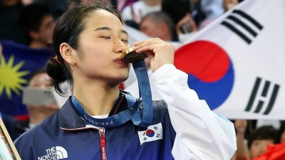 넘사벽은 존재했다…안세영, 역대 최초 슈퍼750 '5관왕' 신화→日 레전드 금자탑 넘어설까 11회 우승 대기록 가시권