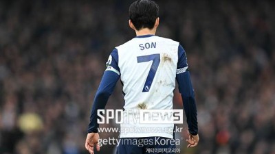 너가 LA가고 쏘니 복귀시켜라 팬들 불만→감독 '오피셜' 공식입장 더 발전해야...최악 부진에 쏟아지는 비판