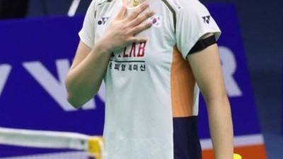 '안세영한테 지고 웃음이 나와?' 中 분노, 왕즈이에 비난 세례... 세계 2위 맞나