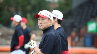 KIA 코치 개편 신호탄, 우승 배터리코치 결별…마지막에 웃고 끝났으면 어땠을까