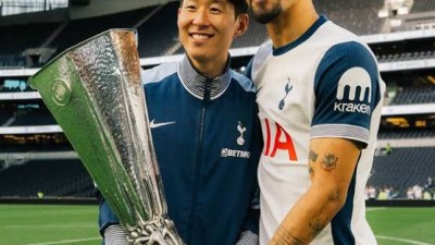 손흥민 다시 영입해 토트넘 공격 초토화→판 더 펜, '최고 킬러' 굴욕…英 단독 프랭크, '수술' 솔란케 매력 잃어→1월 이적 저울질