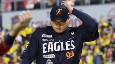 이렇게 한 시대가 끝나나… 가을야구에서 한계를 보인 '38세 류현진'