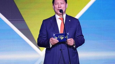 한국시리즈 관람중 쓰러진 팬…허구연 KBO 총재 병원 찾아