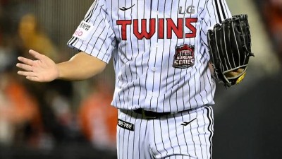 단 둘뿐인 소중한 필승조를 4회에 몰빵이라니... 이게 염갈량의 KS다[잠실 현장]