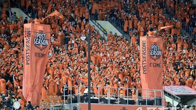 진짜 어떻게 구한 한국시리즈 티켓인데, 팬들이 경기 중에 집에 갔다