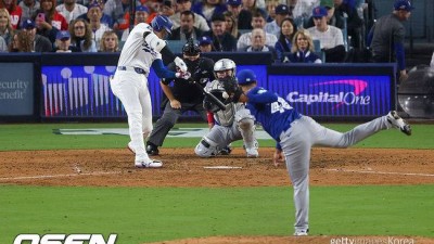 2루타-홈런-2루타-홈런-고의4구-고의4구-고의4구…오타니 아직도 최초가 남았다니, WS+PS 최초 7출루 대기록