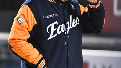 그래서 야구 어렵다 명장도 손쓸 수 없는 예상 밖 붕괴, 선발 ERA 3.51→7.28…한화 특장점이 사라졌다