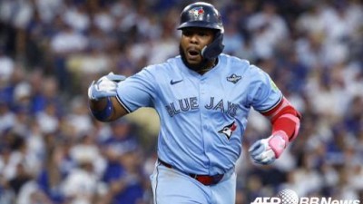 “우리집 가서 끝내자” 토론토, 다저스에 반격...시리즈 2-2 [WS4]