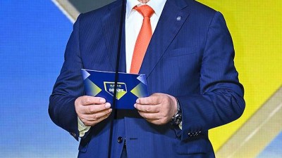 한국시리즈 관람 도중 50대 여성 심정지로 쓰러져 이송...허구연 KBO 총재 병원 방문