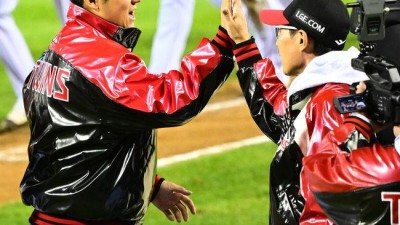 52억 FA 투수는 공 1개도 안 던졌다, ‘LG 불펜’이 최대 약점 맞나, 8⅔이닝 1피안타 무실점 실화인가