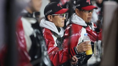 '8회 충격패' 염경엽 감독 아쉽지만 어쩔 수 없다, 유영찬 살려야 한다 [KS3 패장]