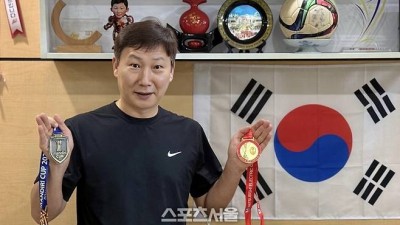 [단독인터뷰] 공황장애, 쫓겨나듯 떠난 베트남서 영웅으로…김상식 감독 “아직 해야 할 일 많아, 전북 우승 응원했다”