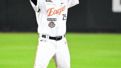 한화 우승 하고 가야죠 신혼여행도 미루고 훈련하더니…복덩이가 태어났다, 0% 기적 꿈꾸는 김태연