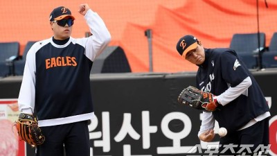 1루수로 변신한 류현진 덕분에 분위기 뜨거워진 한화 내야진, 수비 집중도 급상승[대전 현장]